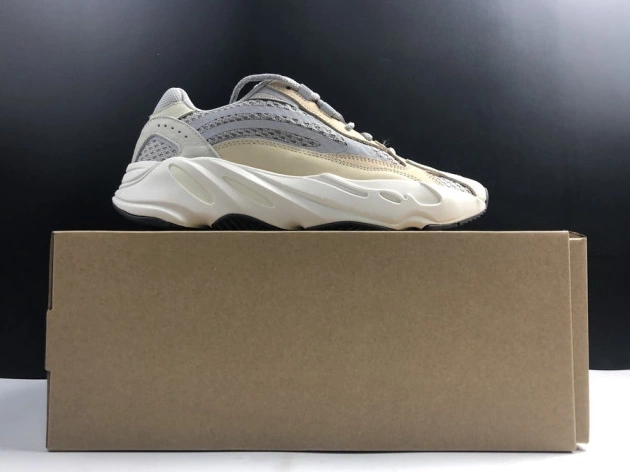 Adidas Boost V2 Cream GY7924 Cream Yeezy 700 0908